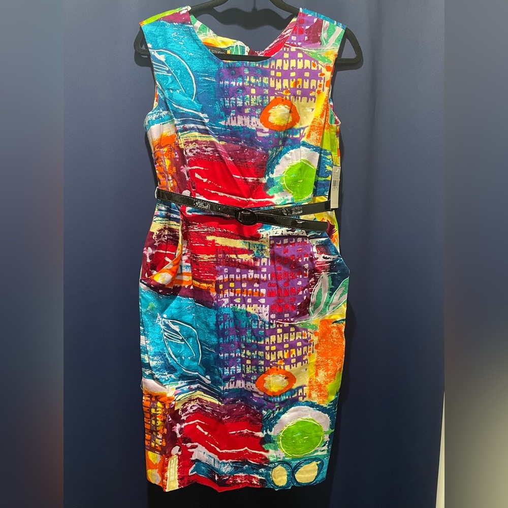 Womens Size 12 Dress with Pockets!  NWT